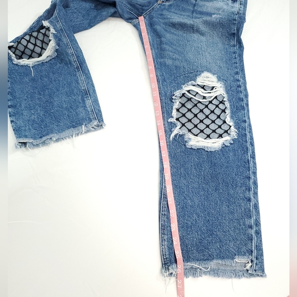 Zara Women's High Rise Raw Hem Denim Fish Net Ripped Cropped Blue Jeans Size 10 - Picture 8 of 12